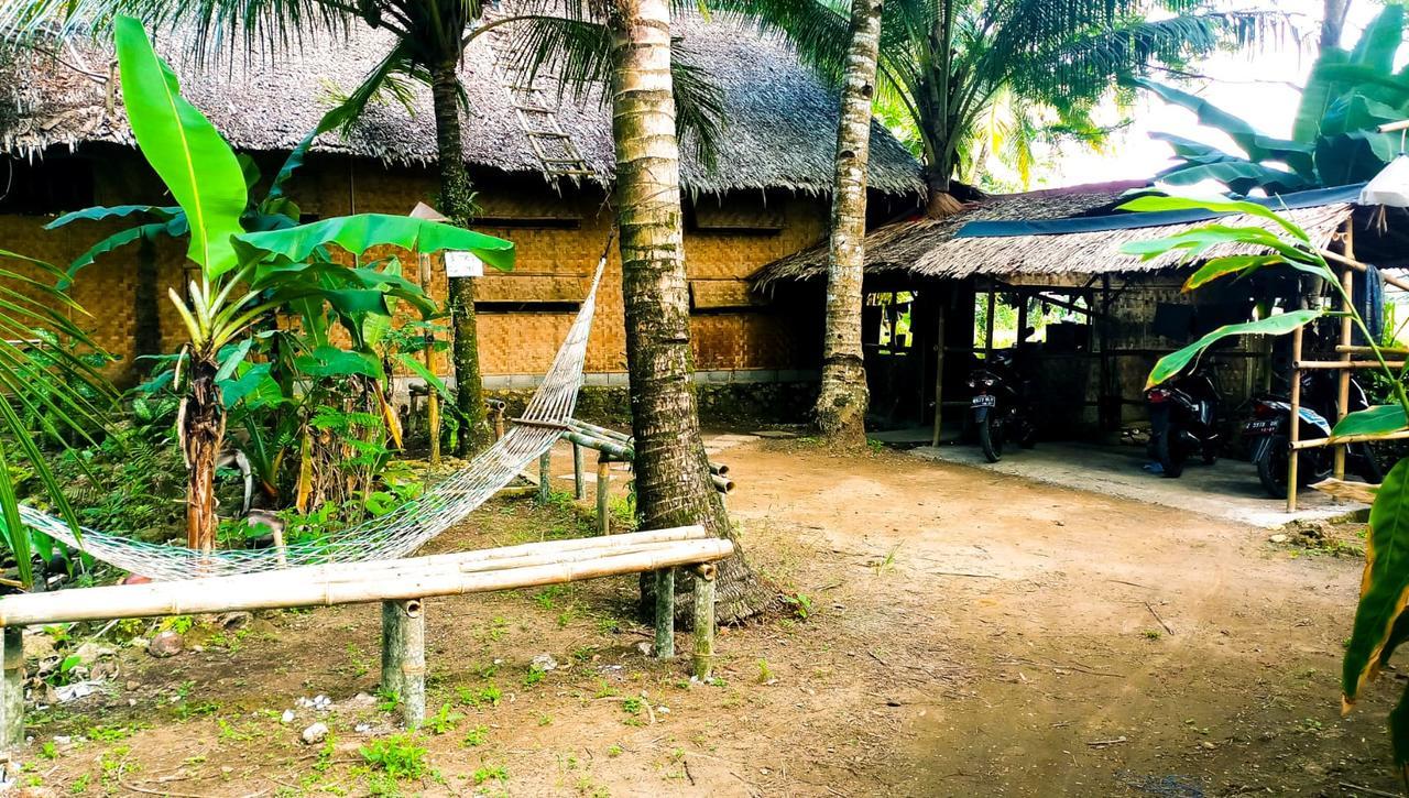 D'Jarwo House Hostel Batukaras Bagian luar foto